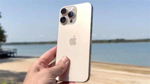 128GB iPhone好別買！Apple智能有存儲空間要求