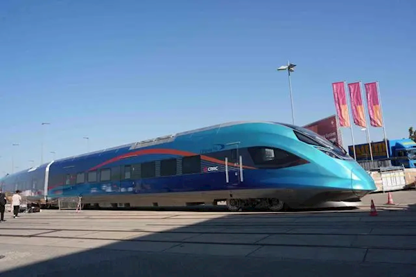 我國(guó)首列氫能源城際動(dòng)車組CINOVA H發(fā)布：續(xù)航高3000公里