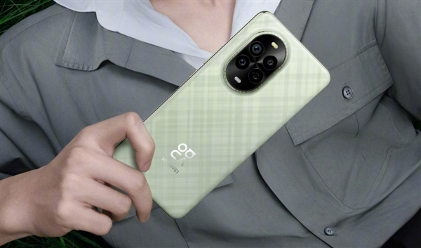 華為nova 13 Pro跑分出爐：搭載麒麟8000、預(yù)裝鴻蒙4.2