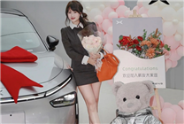 小鵬P7+首批車主已提車 官方曬照：全是大美女