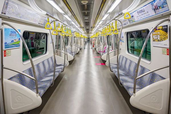 北京地鐵：將在站內(nèi)試行免洗快剪、面包店、快餐車