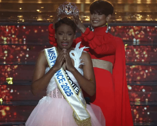 34歲黑人空姐贏得法國(guó)小姐引熱議：總比選個(gè)男的強(qiáng)