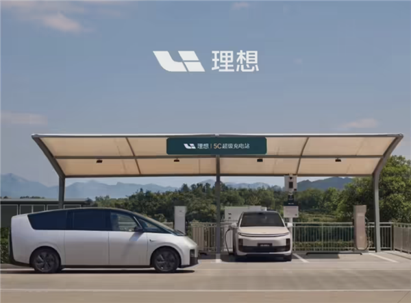 高速網(wǎng)絡(luò)覆蓋23省市！理想汽車超充站突破1400座