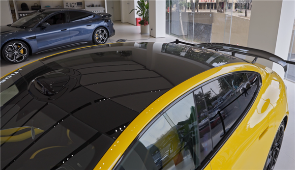 看完小米SU7 Ultra的實(shí)車：我覺得賣80萬真不算貴