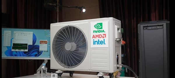 美女博主爆改家用空調(diào)外機給電腦降溫：散熱無敵了 RTX 5090絕配！