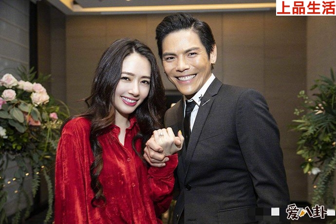 向佐郭碧婷兩人拿婚姻當(dāng)兒戲糊弄網(wǎng)友？