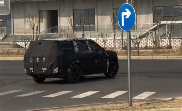 小孩哥喊話(huà)雷軍出一款全家出行的車(chē)：已在測(cè)試 預(yù)計(jì)明年發(fā)