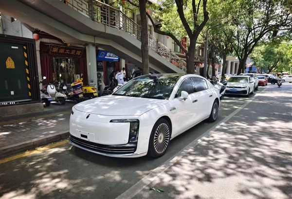 能與勞斯萊斯比高低！尊界S800純白實車曝光：本周上市