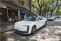 能與勞斯萊斯比高低！尊界S800純白實車曝光：本周上市