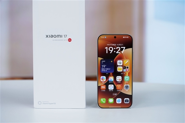 小米17續(xù)航實測對比：iPhone 17+充電寶耗關(guān)機(jī) 小米17還剩26%